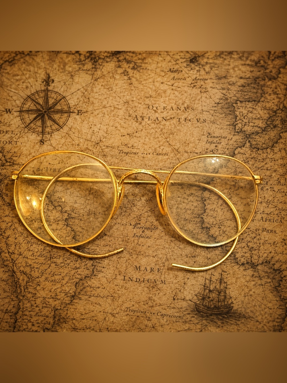 Vintage Gold Round Glasses